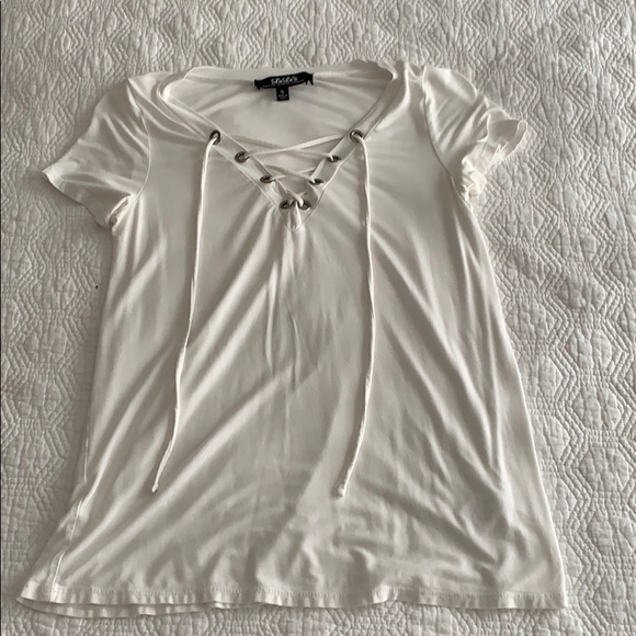 Lulu’s size Small lace up top, white short sleeve - Picture 1 of 1